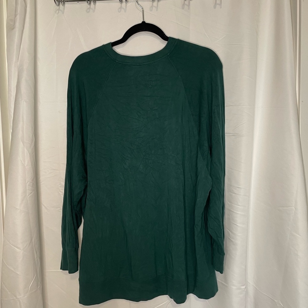 Soma/ dark green wknd long sleeve scoop neck top​​​​​​​​​​​